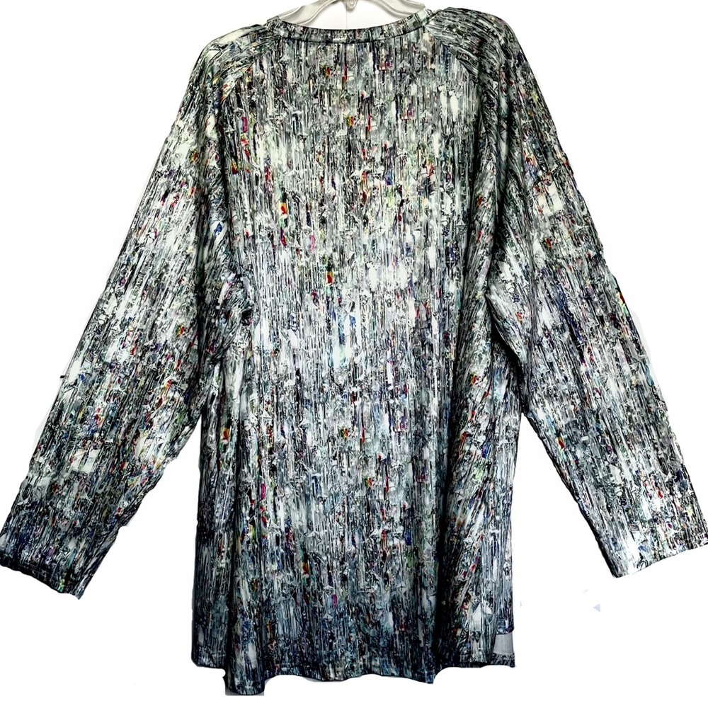 Abstract Patterned Women's Top